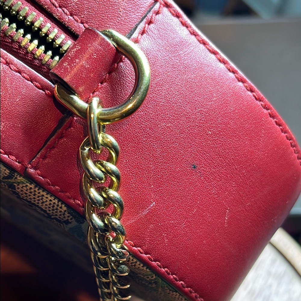 Gucci Blue and Gold Crossbody Bag with Iconic Design - Picture 15 of 17